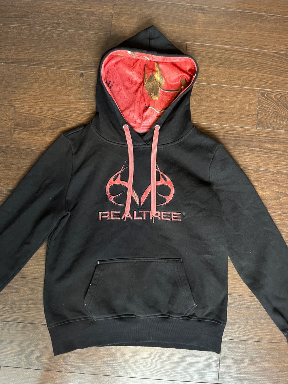Realtree Black Men's Crewneck Hoodie with Red Accents